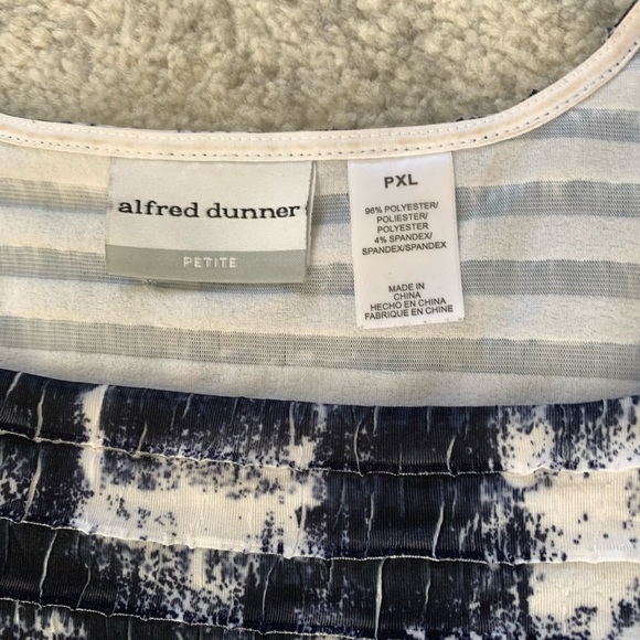 Blouse - Picture 4 of 4